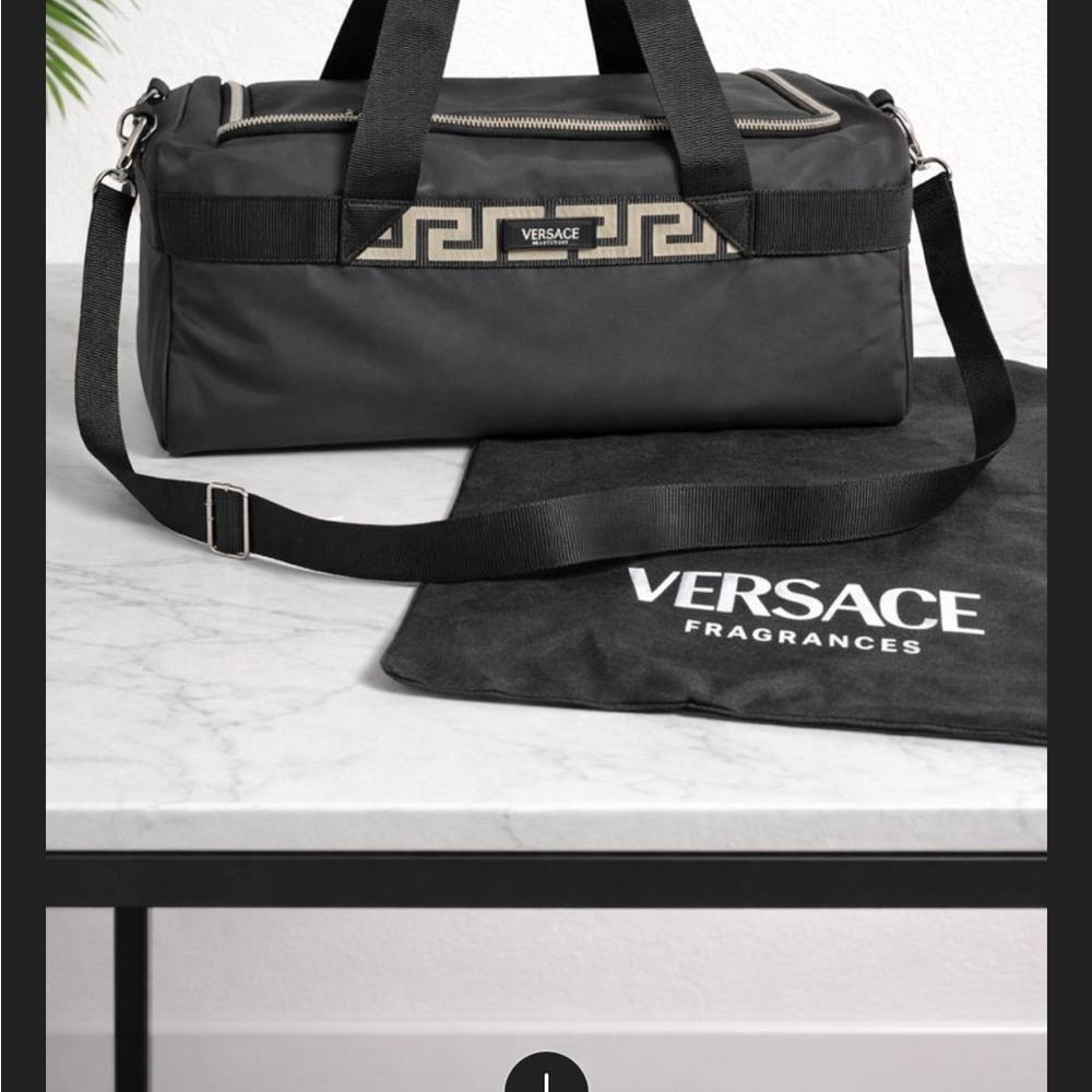 NEW Versace Fragrance Weekender Cream Duffel Bag w/ dust bag - Picture 2 of 5